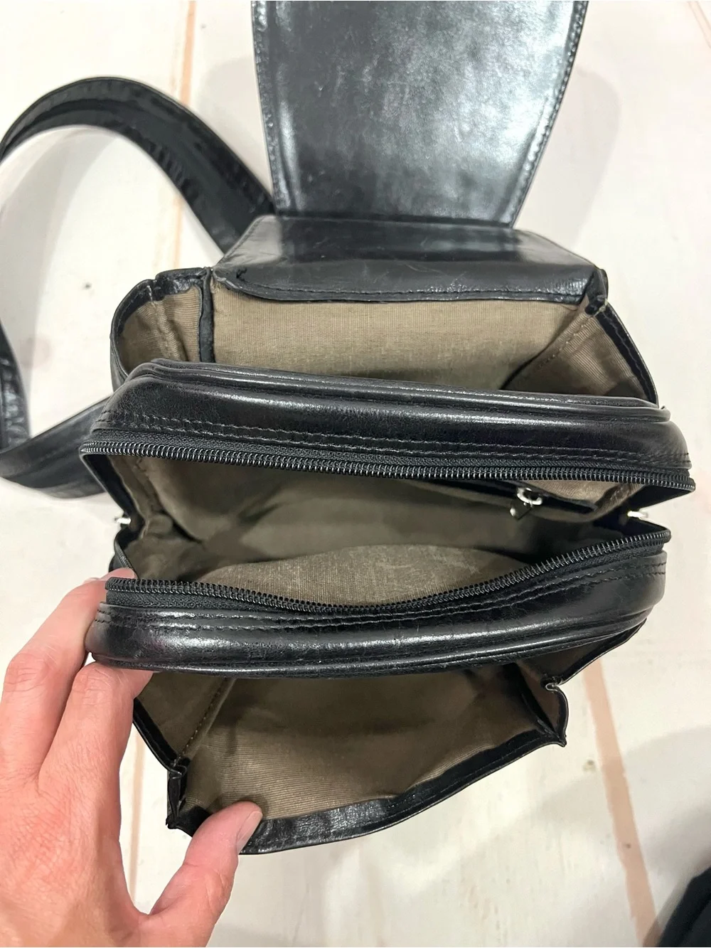 Vintage Y2K OZ Orifaz Argentine Small Leather Backpack Purse